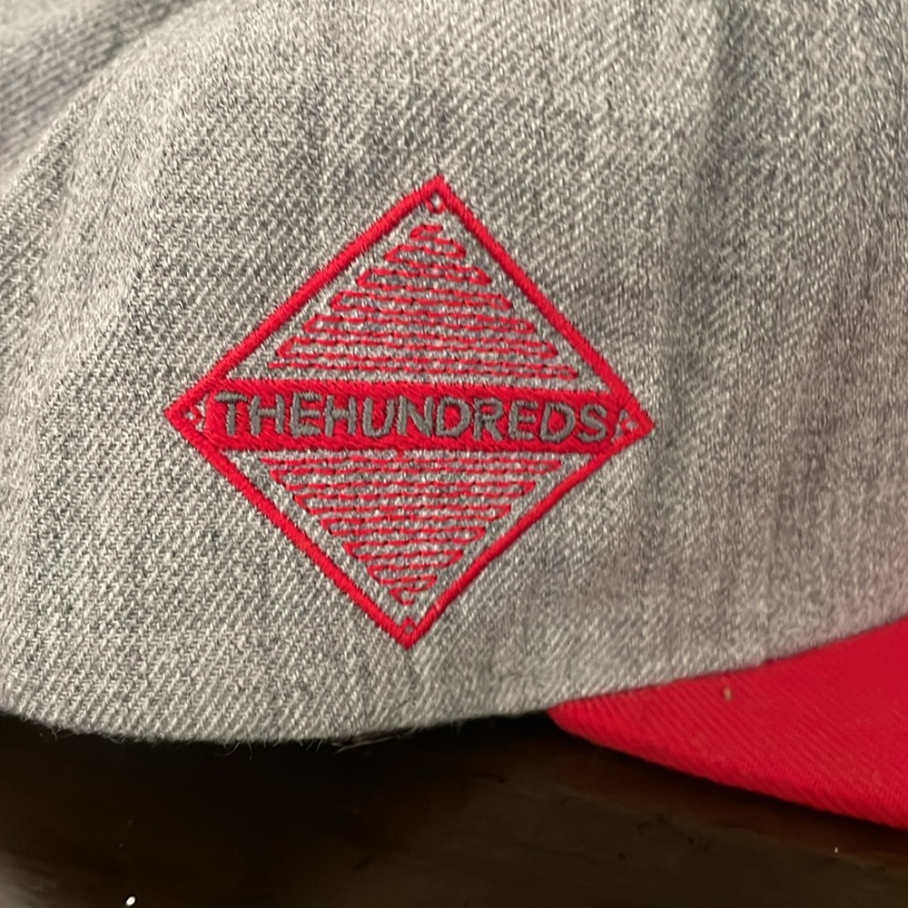 Hundreds hat - Picture 2 of 4